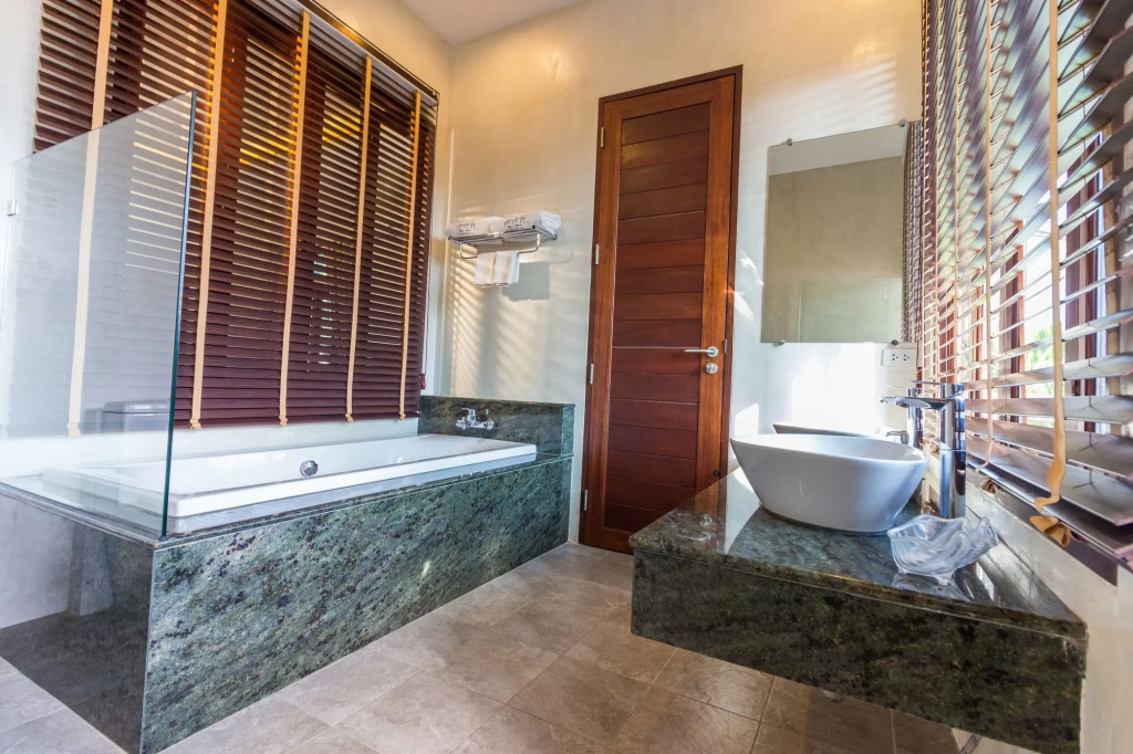 Bhu Tarn Koh Chang Resort & Spa