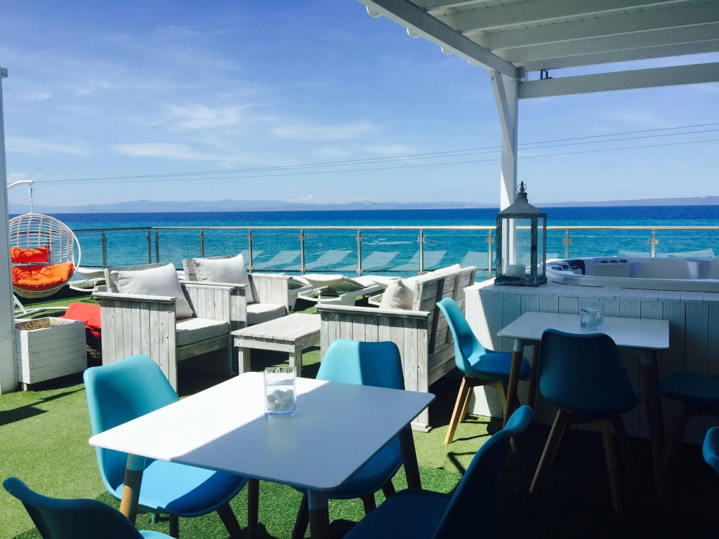 Alpha Luxury Suites