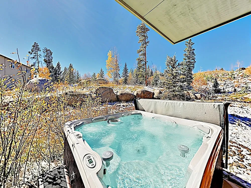 New Listing! Stylish Townhome W/ Private Hot Tub 3 Bedroom Townhouse