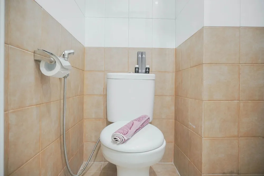 Comfy Studio Apartment for 1 Pax at Green Pramuka City