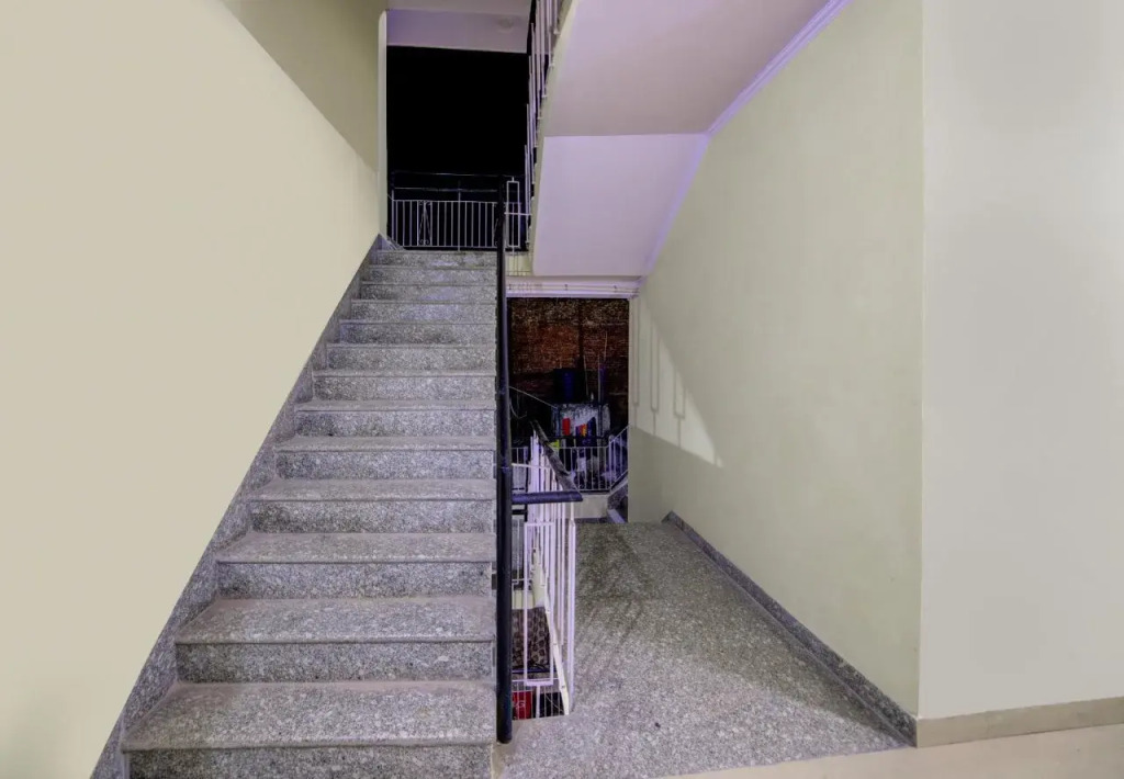 Rj 14 Home Stay By OYO Rooms