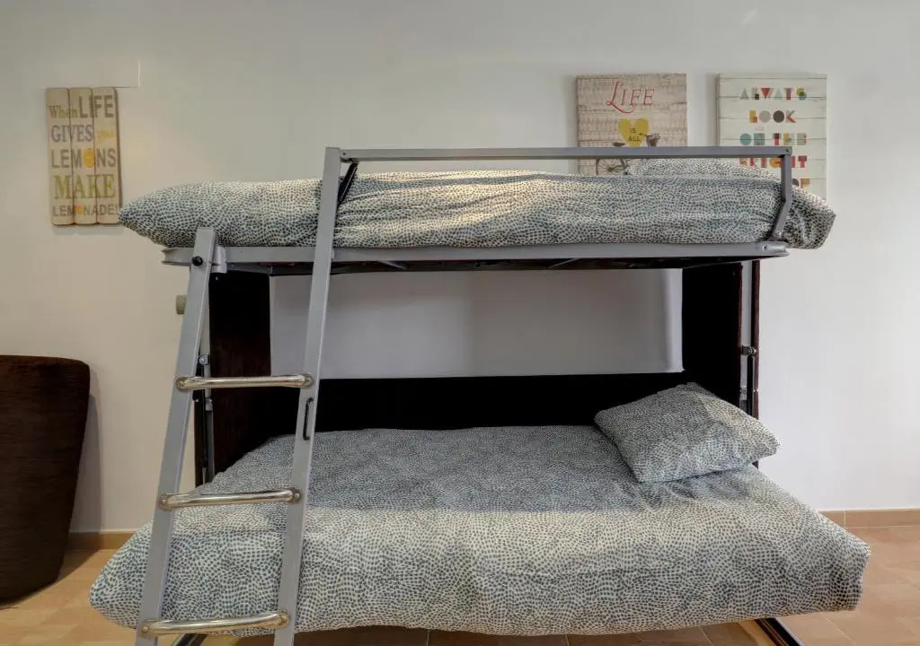 071 - Beachside Studio Perfect for a Family Getaway