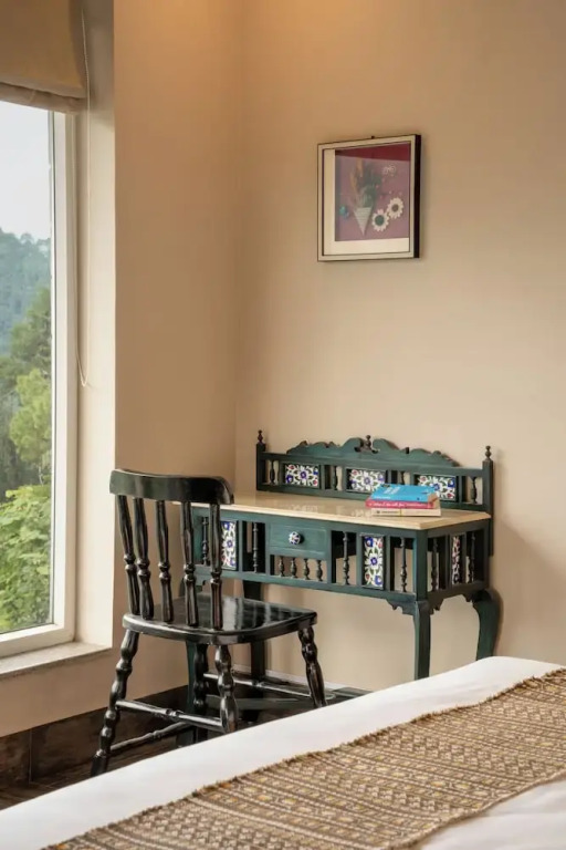 Yecha House - Mountain & Lake View Retreat, Bhimtal