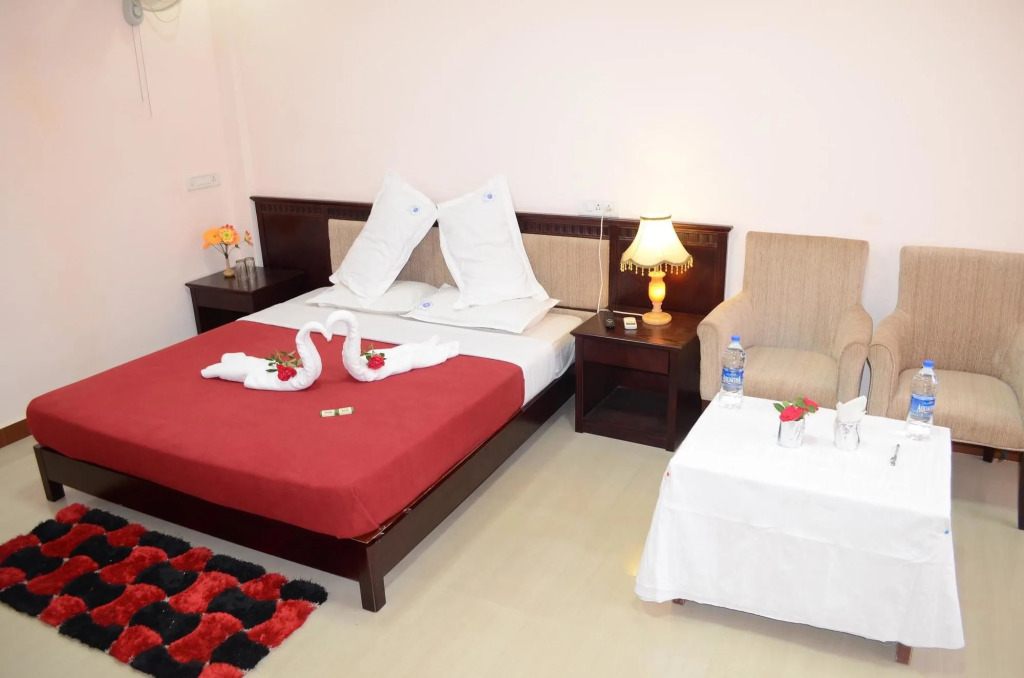 KSTDC Hotel Mayura Chalukya, Badami