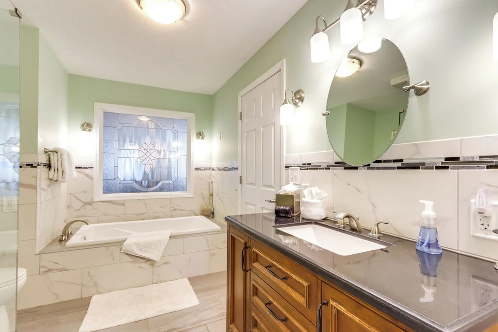 Dock, Hot Tub! Family-friendly Camdenton Haven