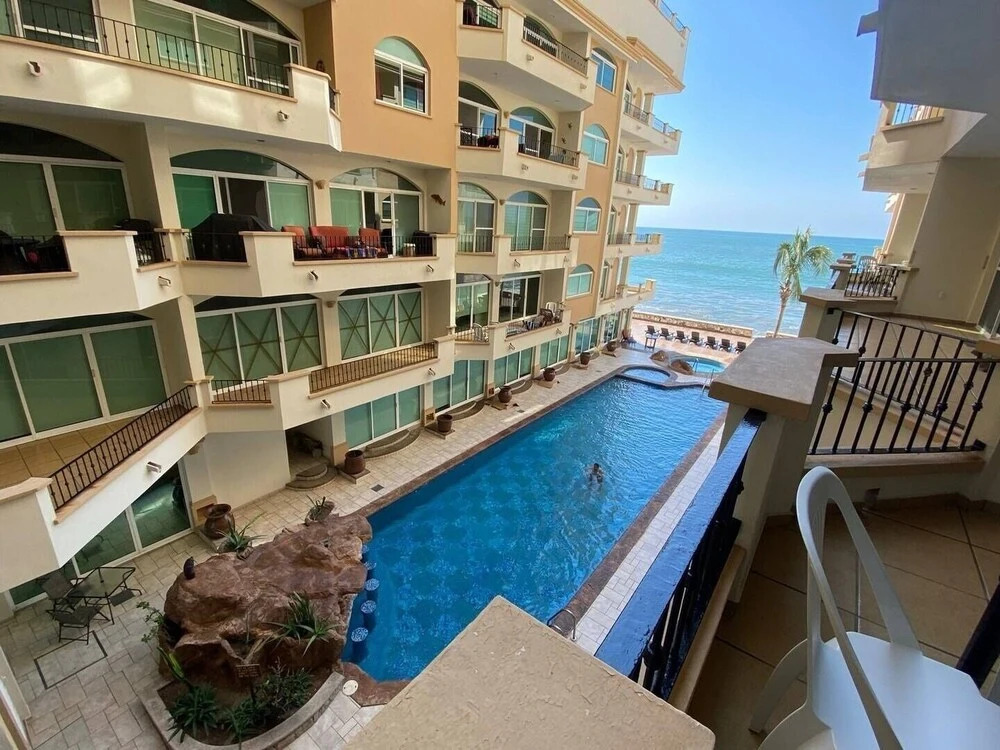 Condos Tiara