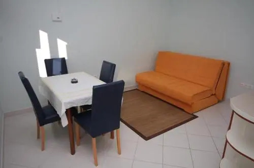 Apartments Vojnovic 3455