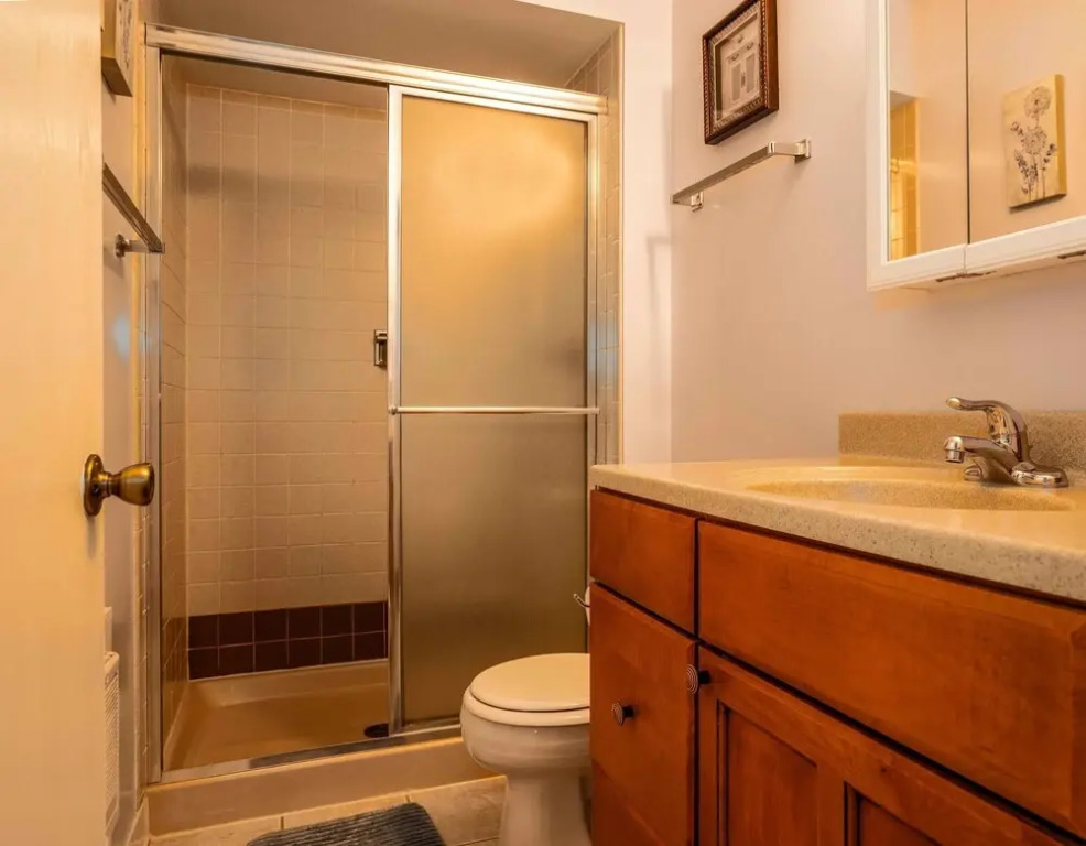 Cozy Condo at Interlaken! Stay & Play on Lake Como