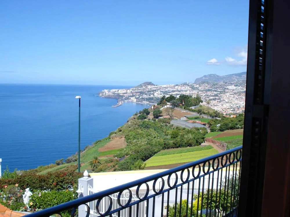 Villa with 3 Bedrooms in Funchal, with Wonderful Sea View, Private Pool, Furnished Terrace - 3 Km From the Beach