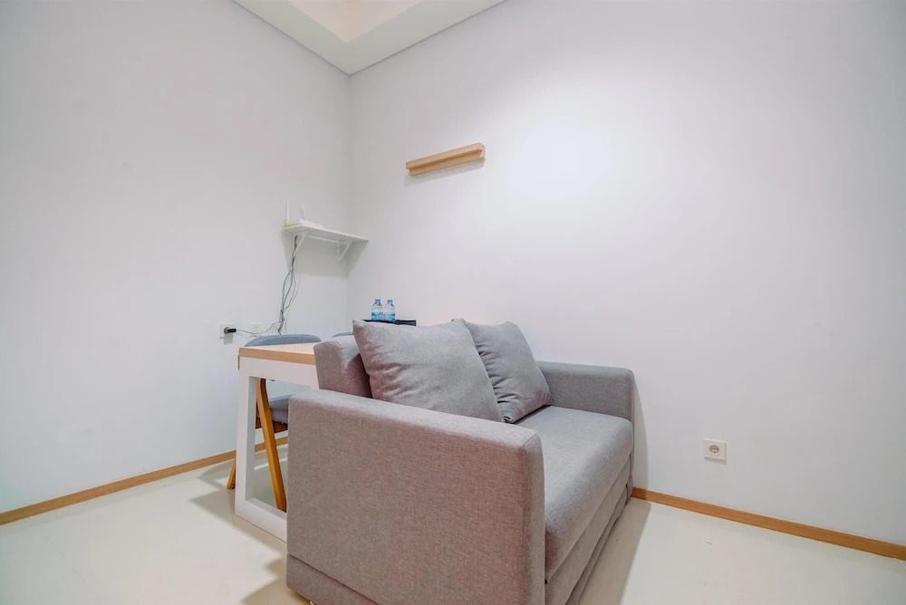 Modern and New 1BR across LRT Station Samara Suites Apartment