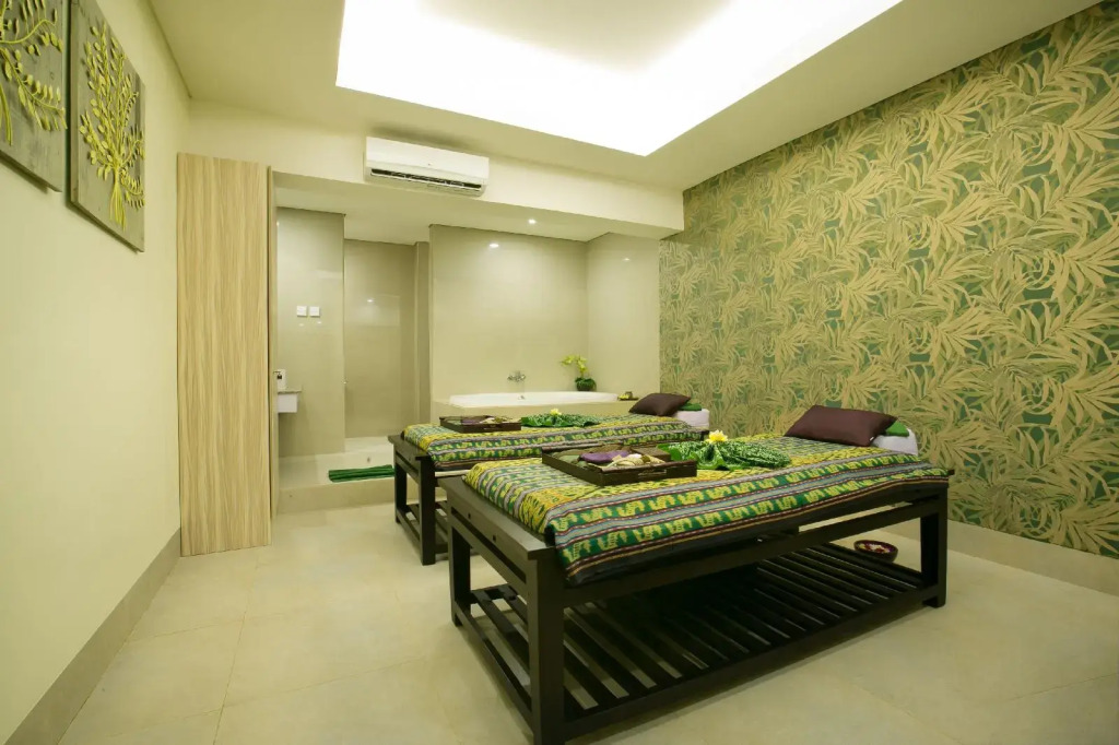 Legian Paradiso Hotel