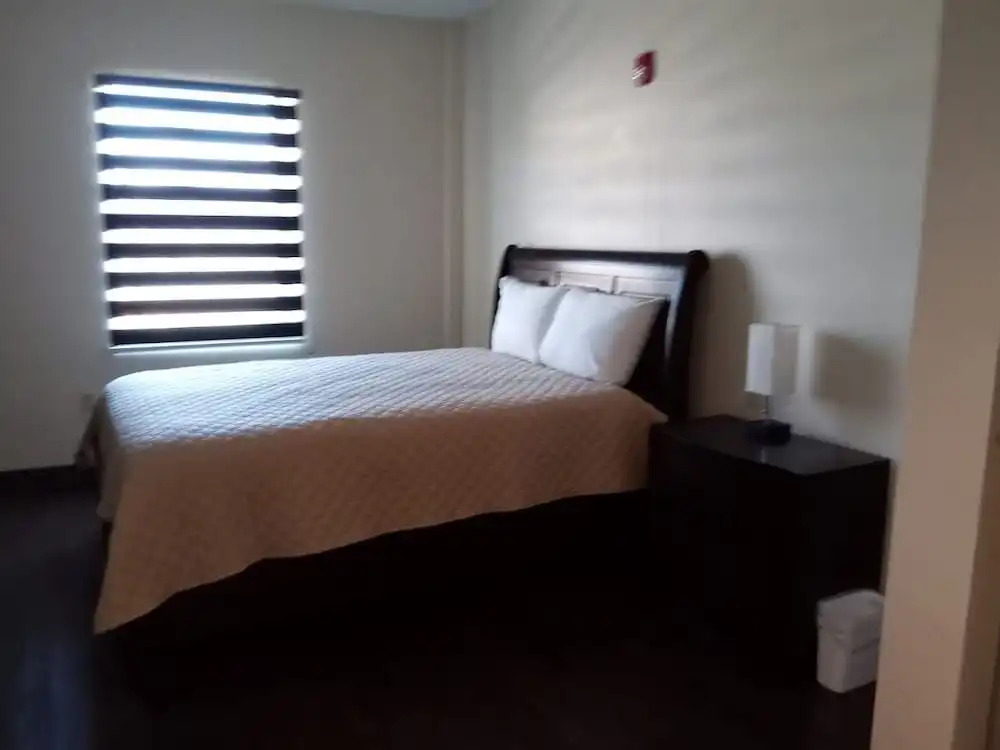 Rochester Hotel
