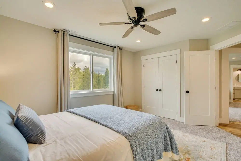Spacious Donnelly Family Home w/ Private Hot Tub!
