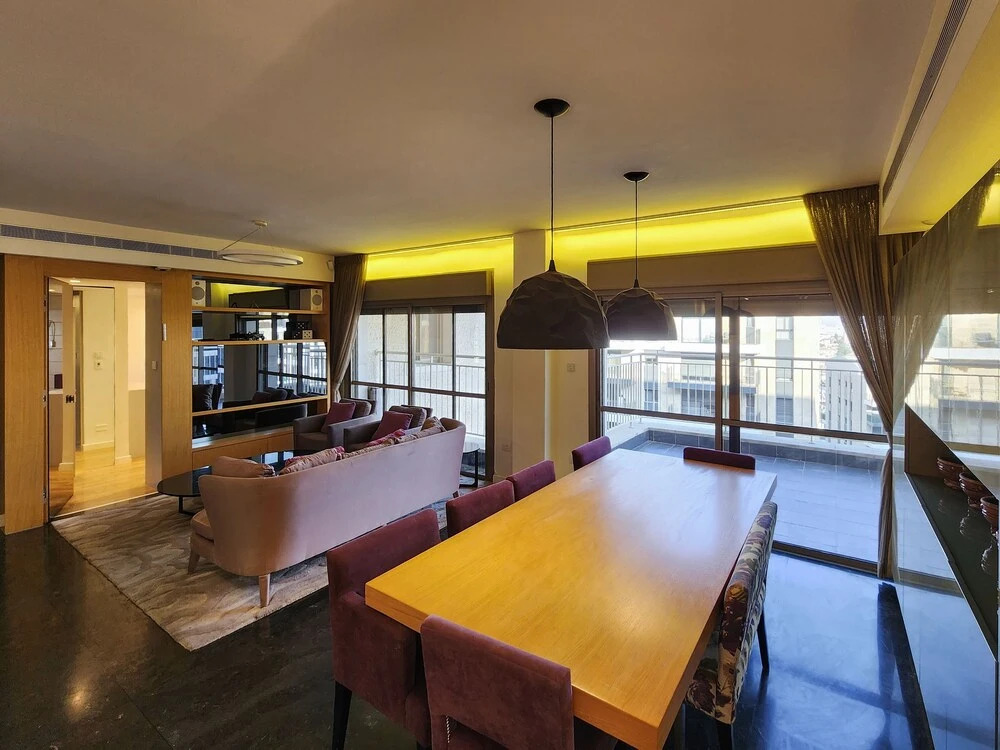 Holiday Luxury Home by FeelHome