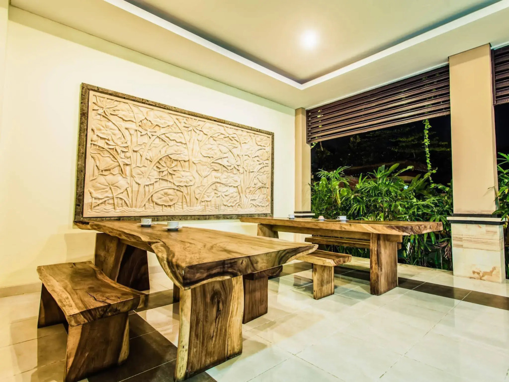 Lucky's Guest House