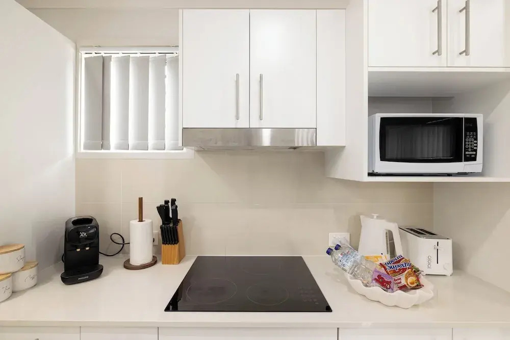 Smart Suites Self Check-in Apartments - 14 Freney