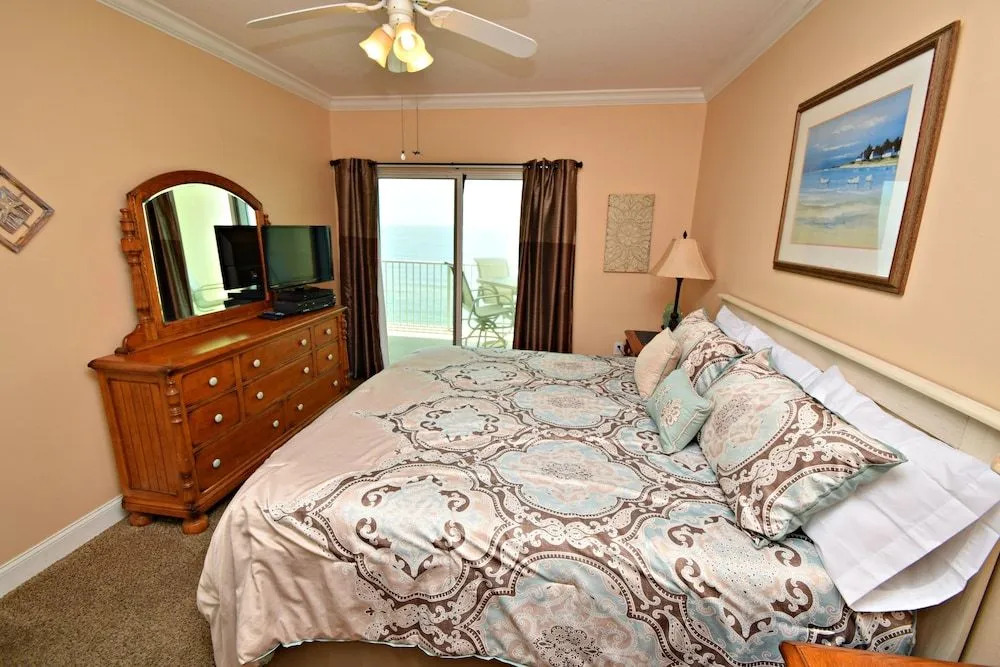 Crystal Shores 904 by RedAwning