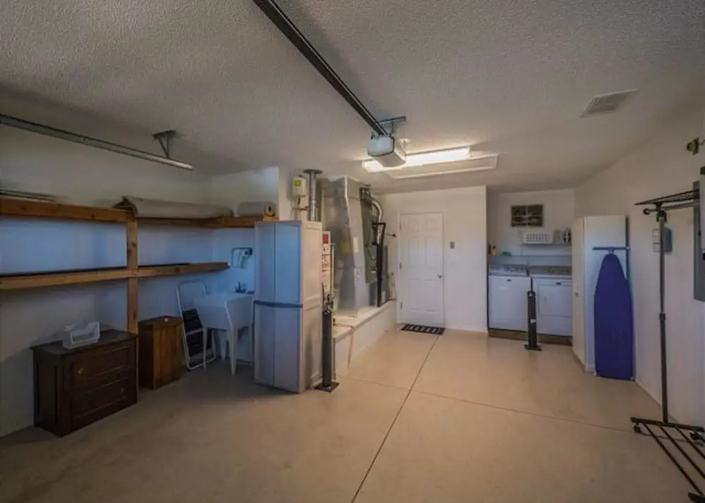 Halyard Court 1872 by White Pelican VR