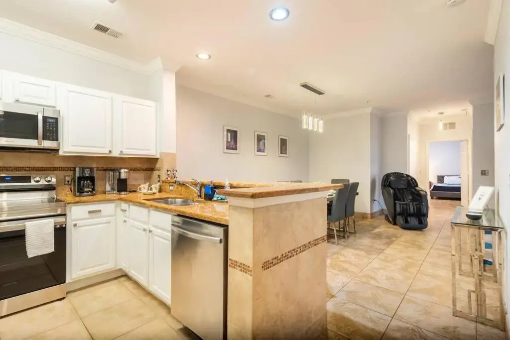 Apartment 3 BR in Tuscana Resort , 15" from Disney