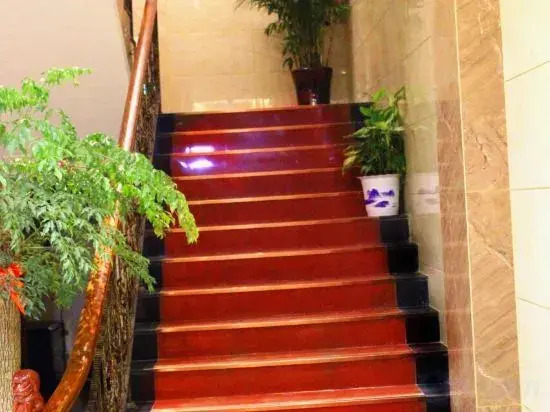 Danyang Donghua Express Hotel