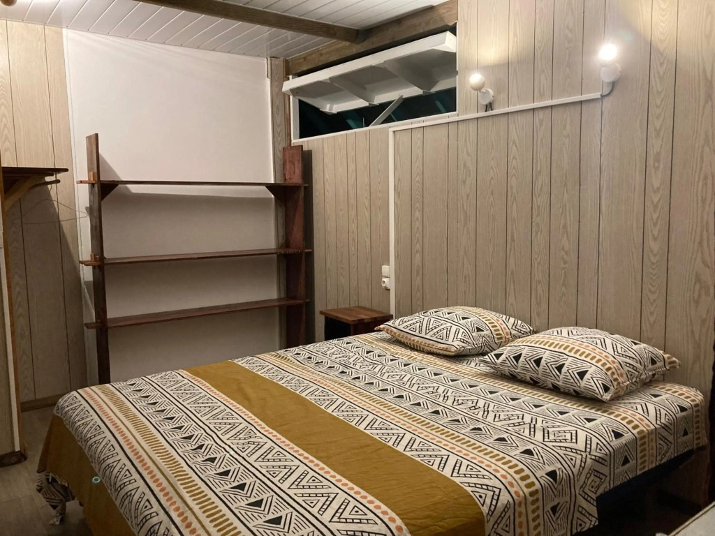 Manomano Lodge