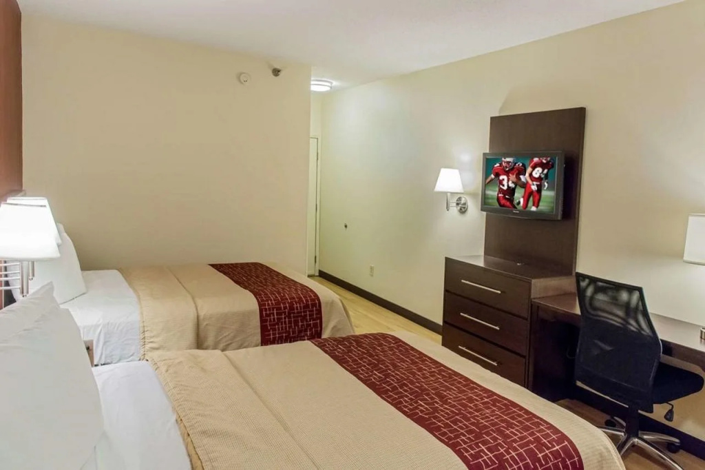 Red Roof Inn PLUS Raleigh Downtown NCSU Conv Center