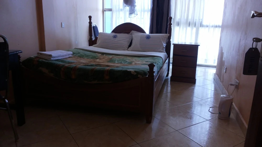 Pauline Hotel
