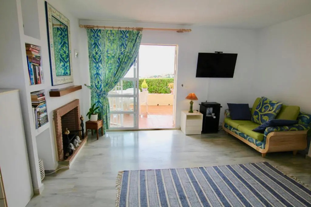 Polarsol 3 Townhouse in Club la Costa by Rafleys