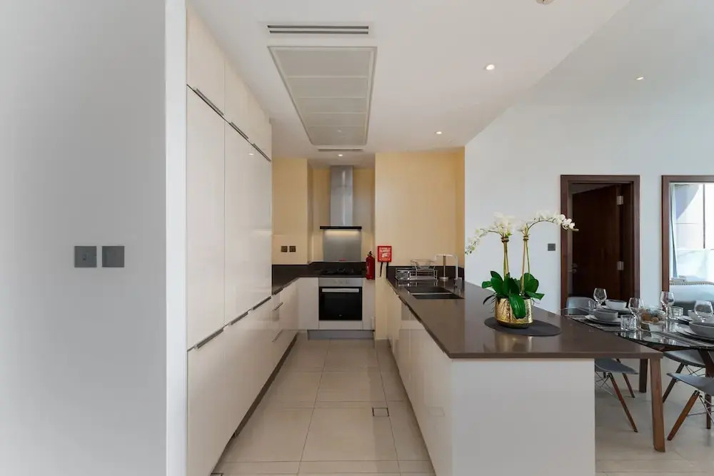 Sleek 1BR at Dubai Marina w Balcony