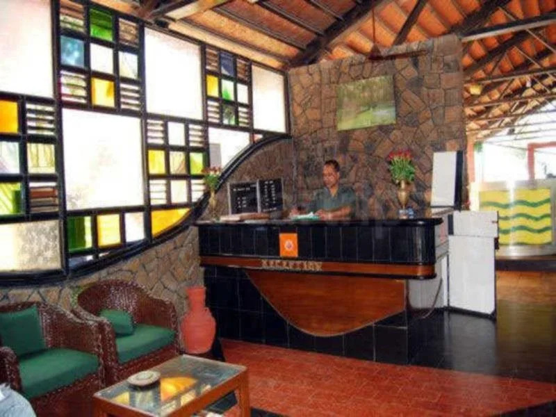 Bloom Hotel - Juhu