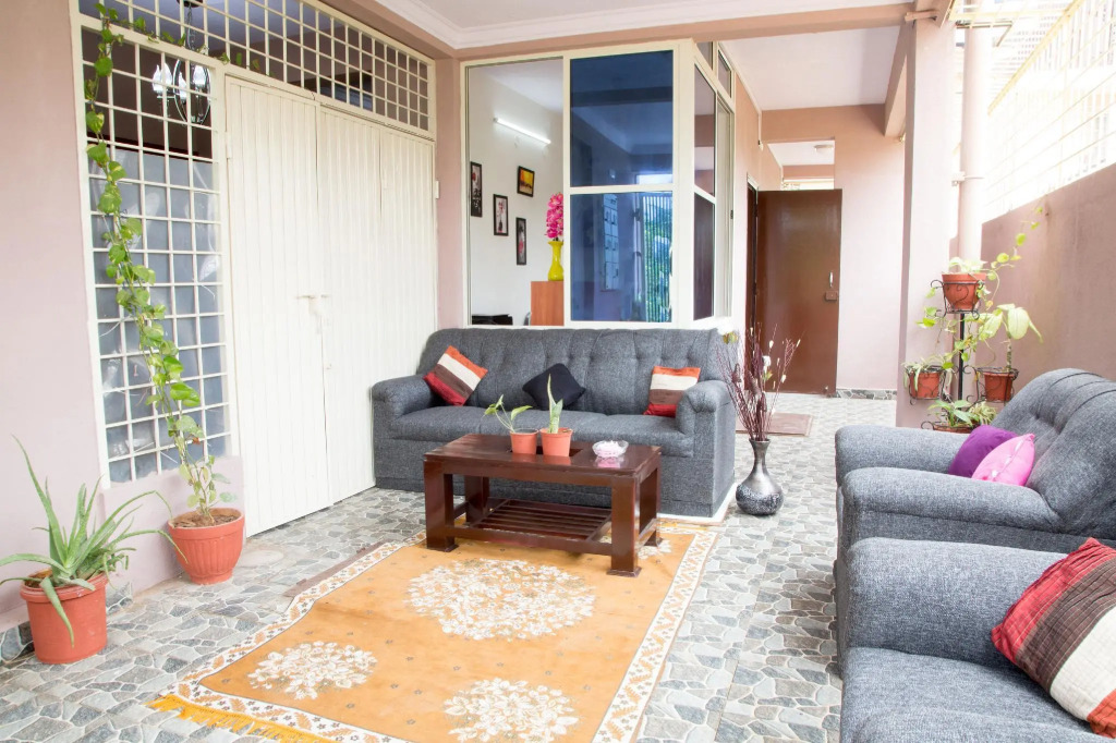 OYO Flagship 9528 Hotel Midas Casita
