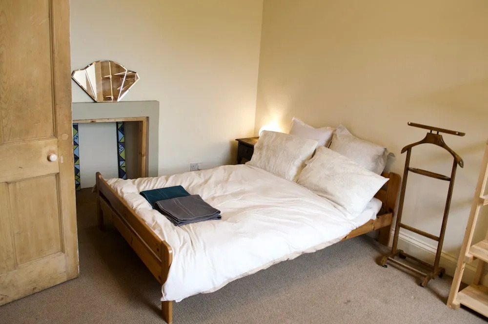 Central 3 Bedroom Flat