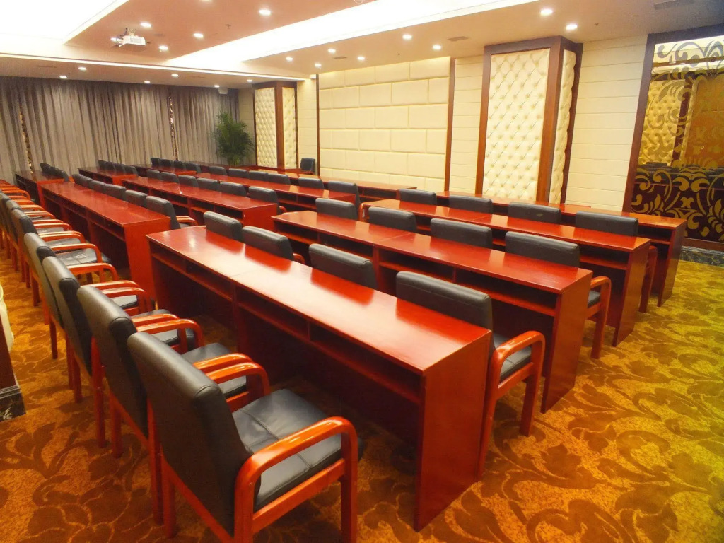 Sun Moon Lake Hotel Dalian大连火车站店