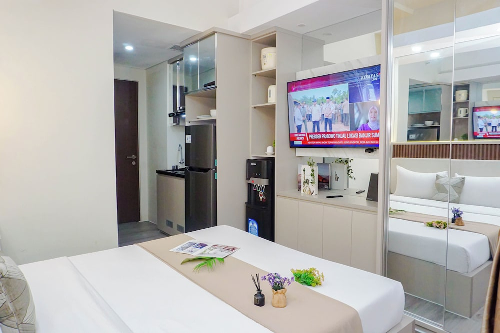 Compact And Functional Studio At Apartment Transpark Juanda Bekasi Timur