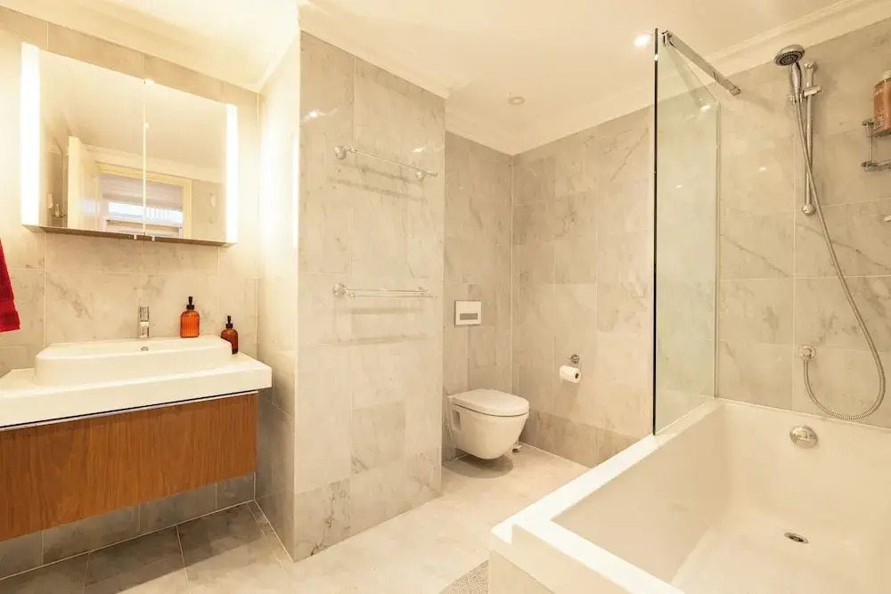 Paddington 7-bed 13-guest Massive House W/patio