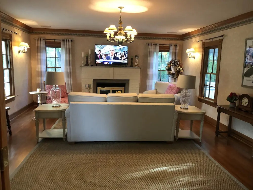 Biddle Point Inn