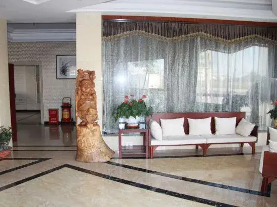 Huayi Business Hotel