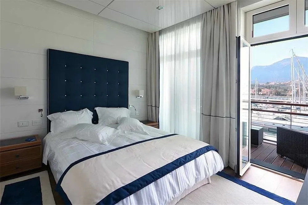 Yacht Club Marina di Loano | UNA Esperienze
