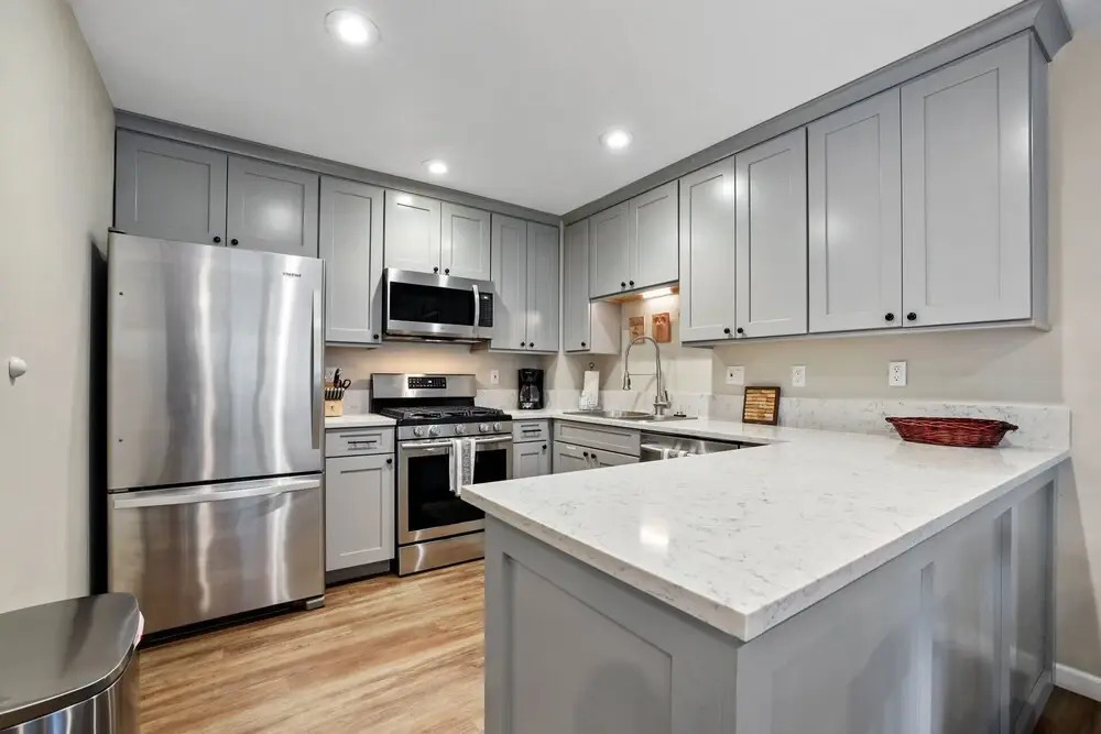 Family Fun Getaway - 3 Story Condo