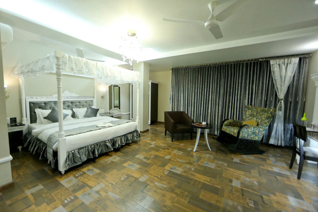 Hotel President