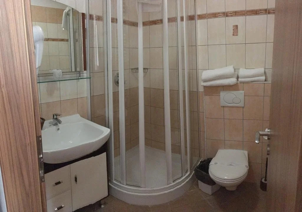 Hotel Lony