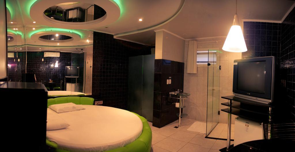 Sense Motel