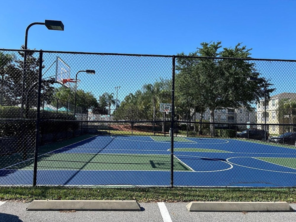 Stunning 3 Bedroom Condo Renovated 2024