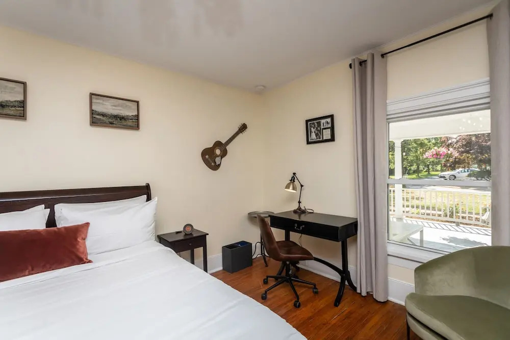 The Legacy Inn