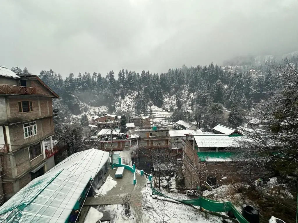 Beholden Stay & Cafe-Mountain View Boutique Stay in Old Manali