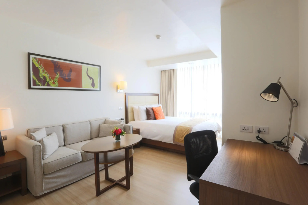 Oakwood Residence Sukhumvit 24 Bangkok
