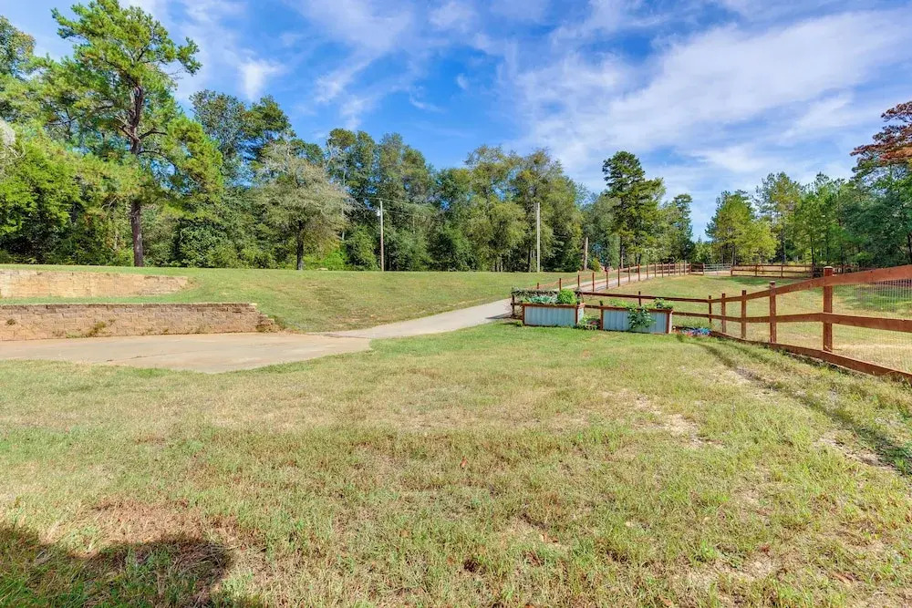 Rural Retreat w/ Covered Porch Near Jackson