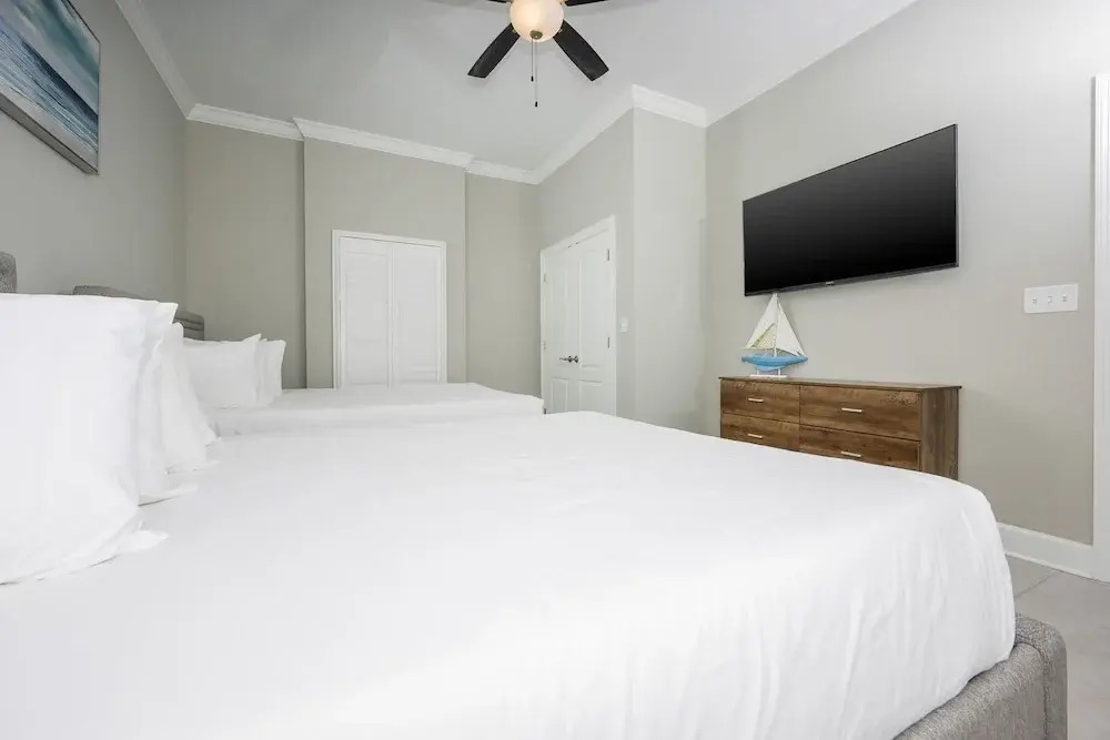 Phoenix Gulf Towers 2007 3 Bedroom Condo