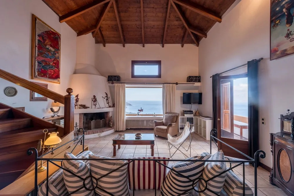 Mirabello Art Suites