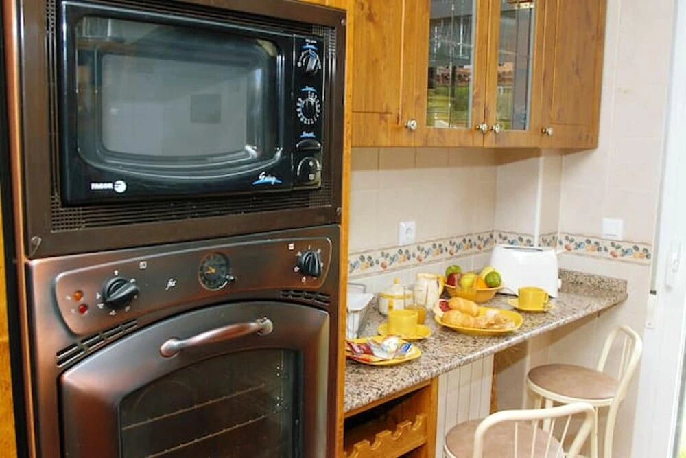 House With 4 Bedrooms in Ávila